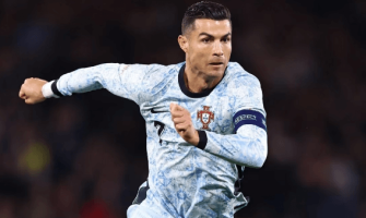 Cristiano Ronaldo atteint la 200e titularisation en équipe nationale Cristiano Ronaldo atteint la 200e titularisation en équipe nationale