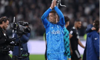 FrançaisLe gardien polonais Szczesny annonce sa retraite FrançaisLe gardien polonais Szczesny annonce sa retraite