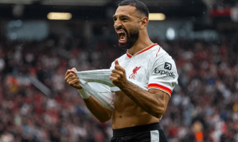 Manchester United a subi une défaite 0-3 à domicile contre Liverpool Manchester United a subi une défaite 0-3 à domicile contre Liverpool