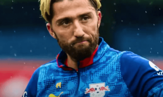 Dire adieu au terrain, retourner en famille : la décision de Kampl