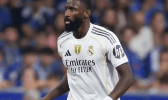 Le défenseur du Real Madrid, Rudiger, sera absent pendant trois mois en raison d'une blessure Le défenseur du Real Madrid, Rudiger, sera absent pendant trois mois en raison d'une blessure